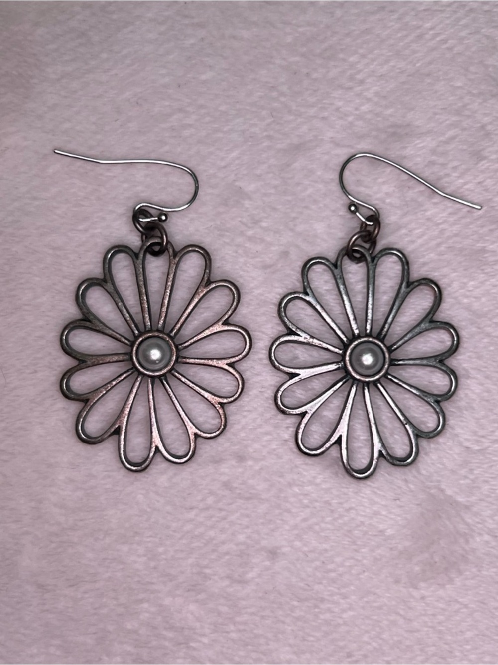 Lia Sophia Floral Bib Necklace with Matching Drop Earrings - Picture 5 of 7